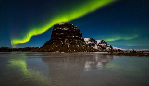 Northern Lights above Lómagnúpur. Photographer: Páll Jökull Pétursson.